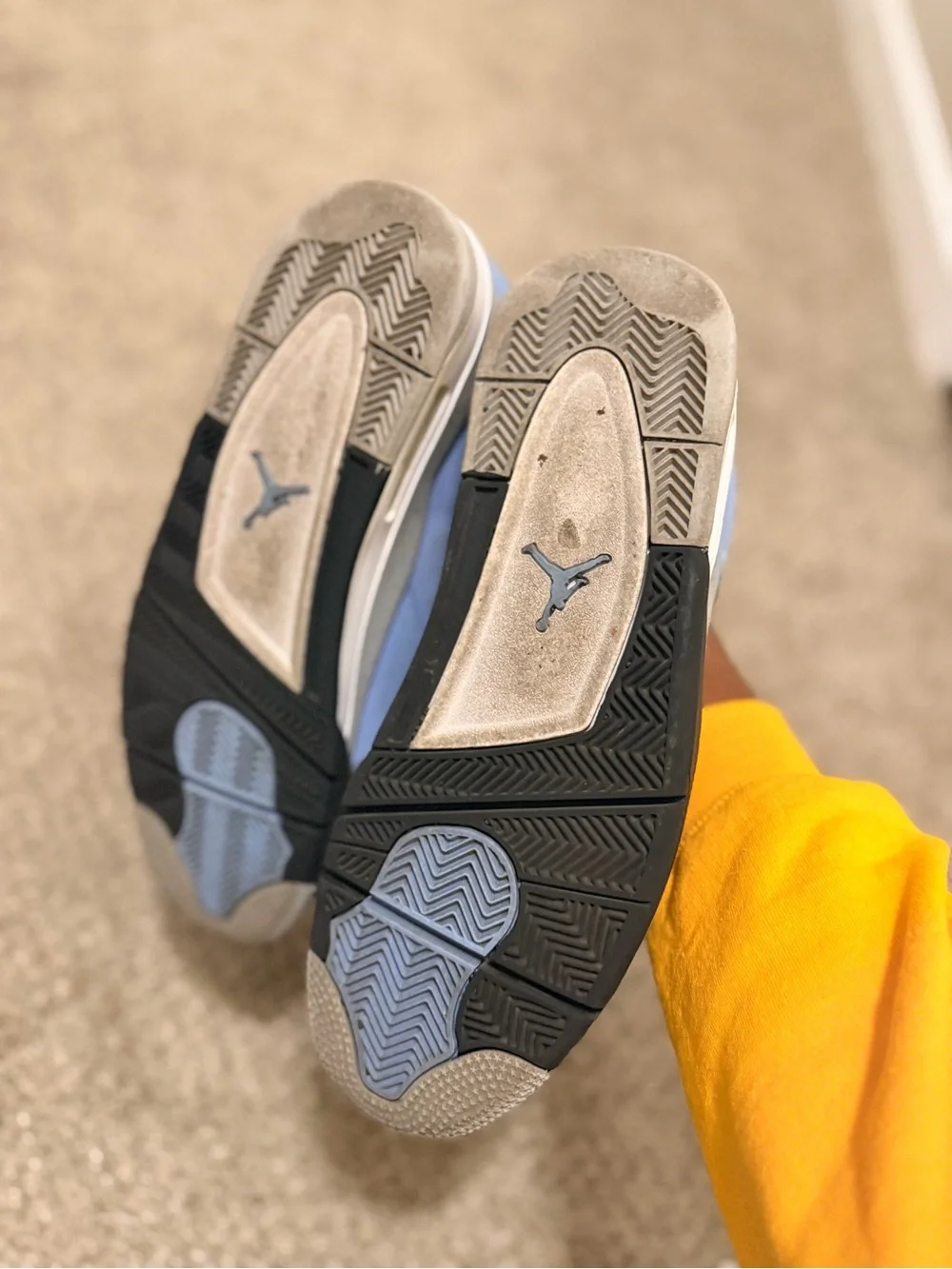 Air Jordan’s 4 Retro 'University Blue' sneakers